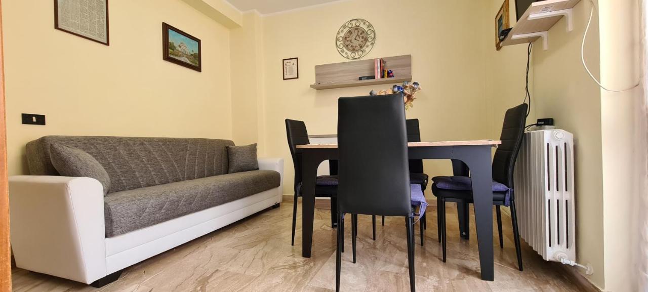 Em Holiday Apartment2 夸尔图-圣埃莱娜 外观 照片